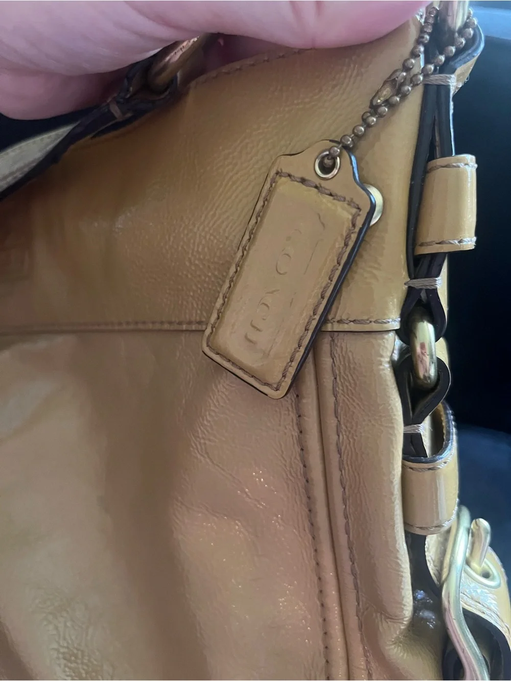 Y2K Coach Zoe Large Patent Leather Hobo Shoulder Bag  Fawn/Mustard L0893-12776